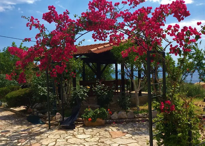 Santava House Kır Evi Akrogiali