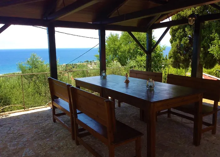 Santava House Kır Evi